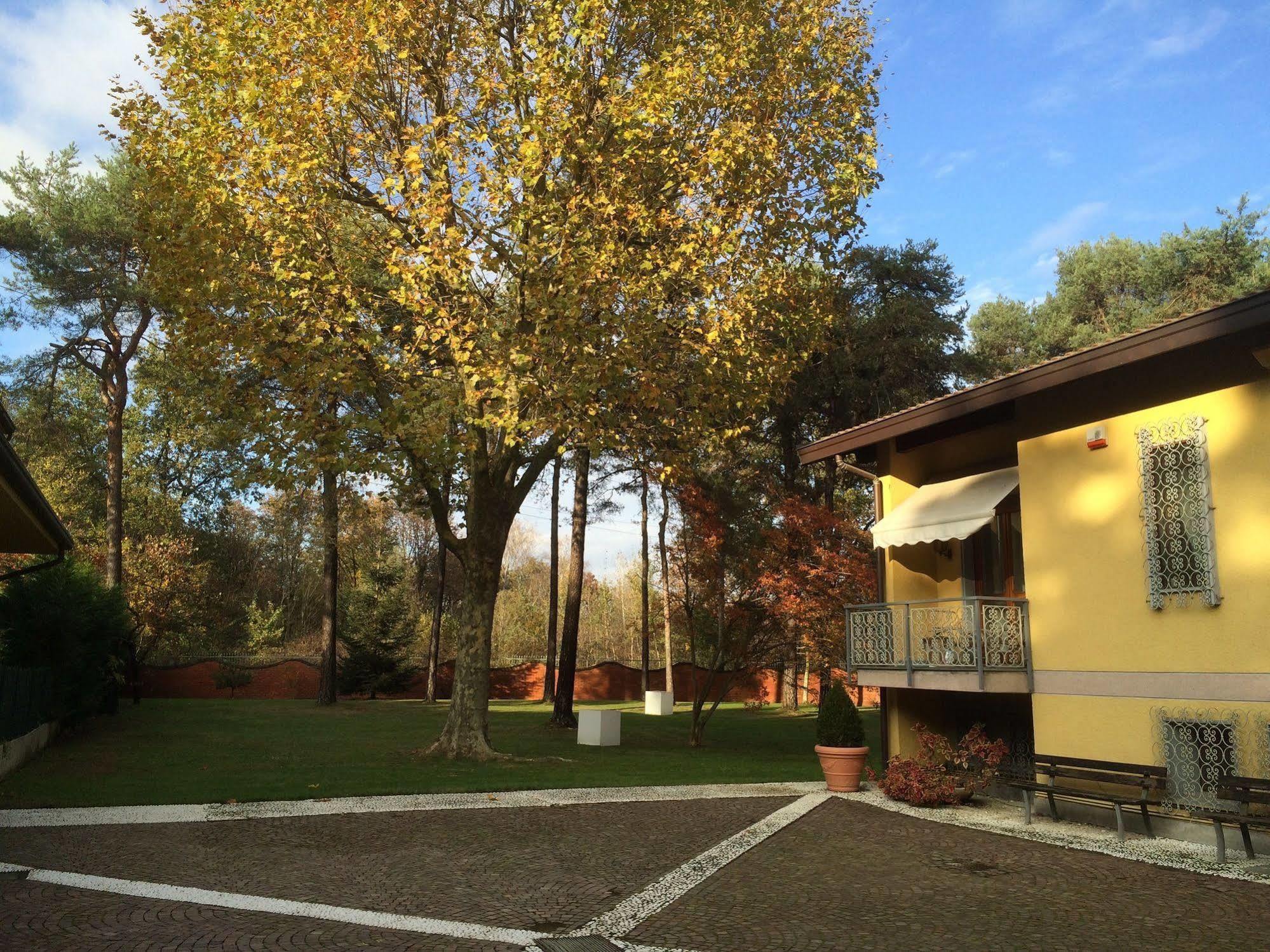 Bed&Garden Bed & Breakfast Cesate Dış mekan fotoğraf